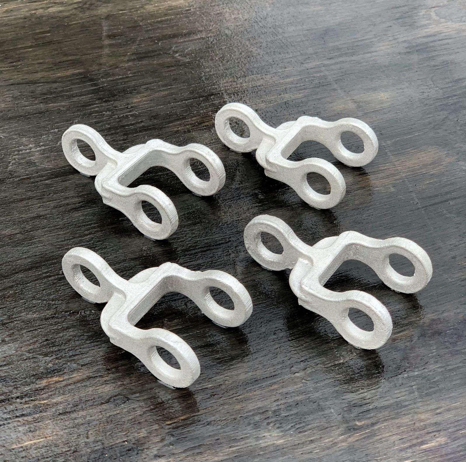 Клин, кронштейн и плечо